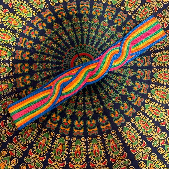 Vintage rainbow 🌈 Velcro belt EUC! - Picture 9 of 13